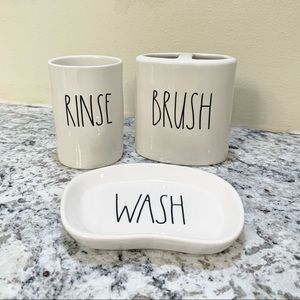 Rae Dunn Bathroom Set (3pc)
